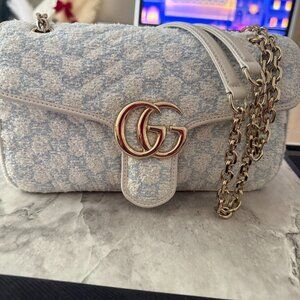 Gucci Marmont Medium Shoulder Bag